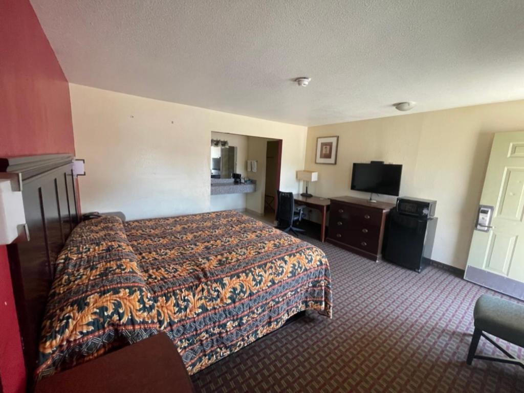 Village Motel Ada